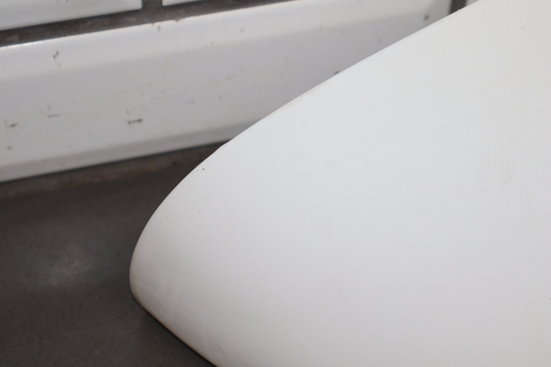 1988-1996 Chevrolet Corvette Right Door Mirror Artic White 10273680