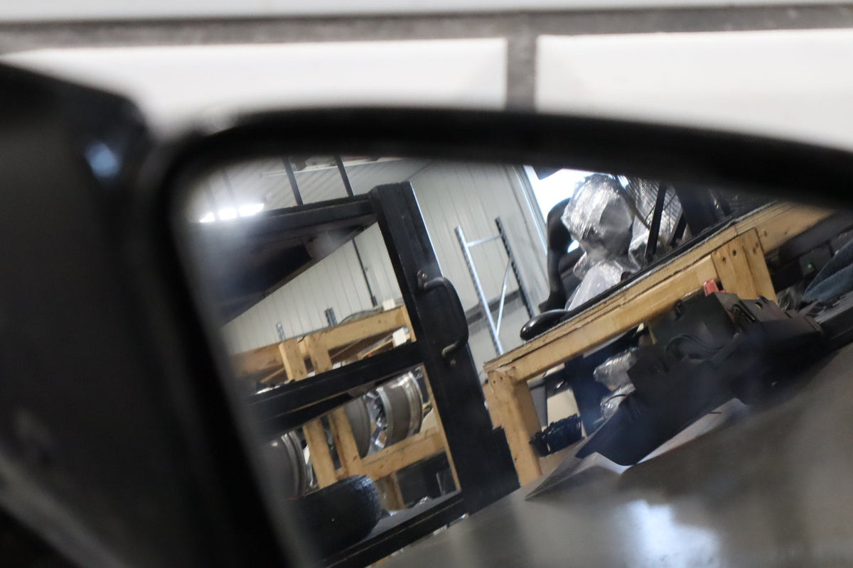 1988-1996 Chevrolet Corvette Right Door Mirror Black 41 10273680