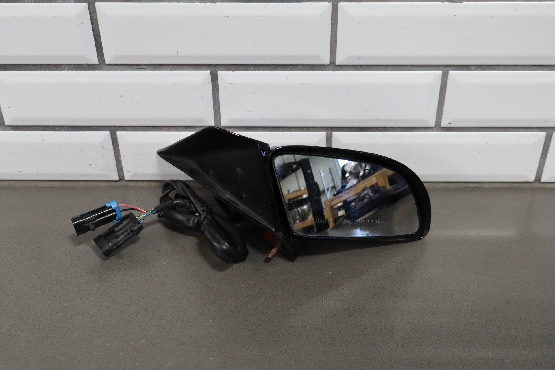 1988-1996 Chevrolet Corvette Right Door Mirror Black 41 10273680
