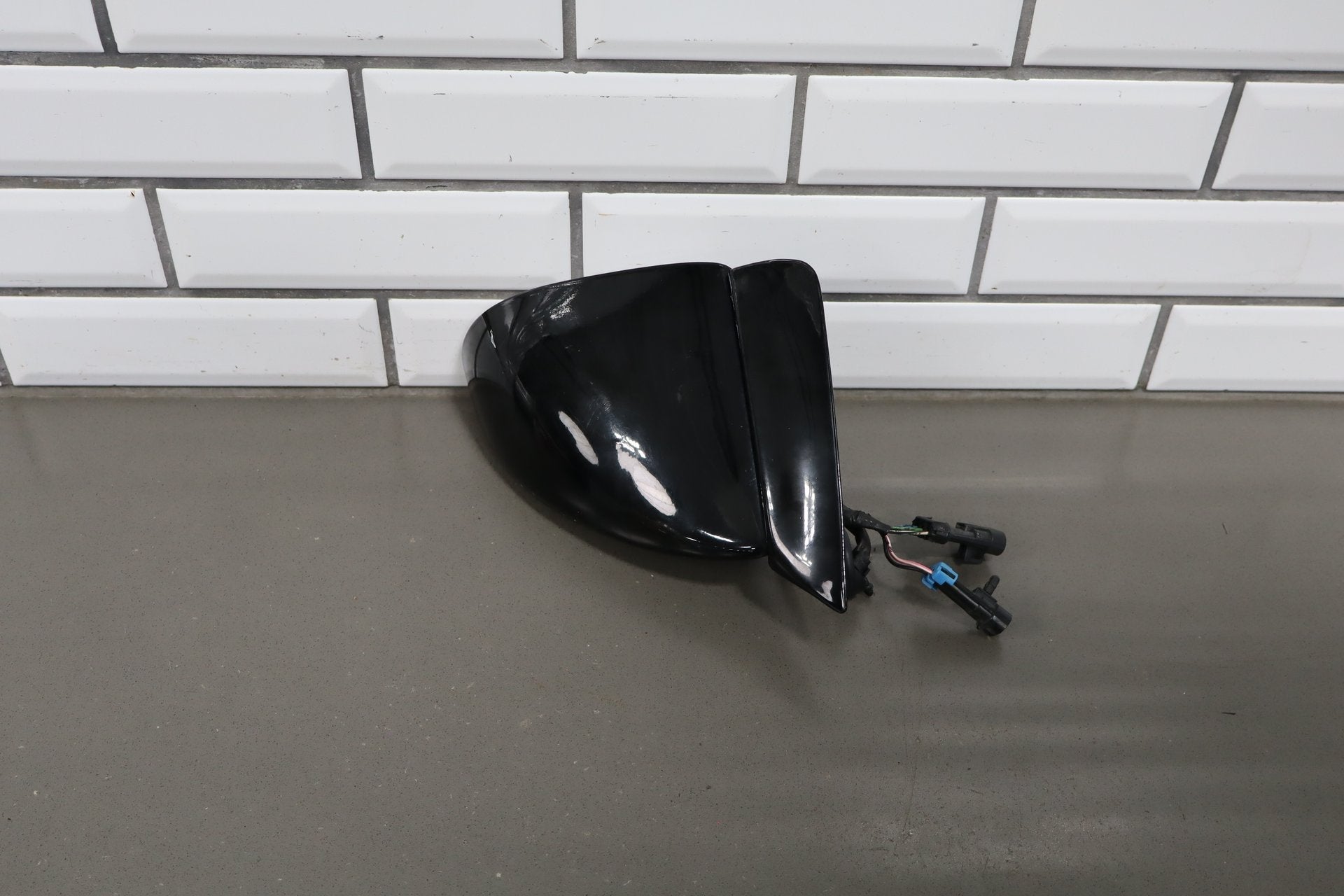 1988-1996 Chevrolet Corvette Right Door Mirror Black 41 10273680