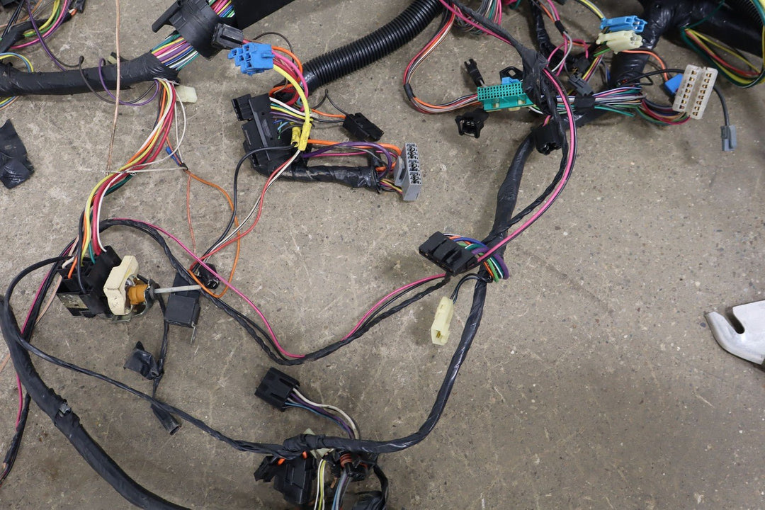 1988 C4 Corvette Cabin Fuse Box W/Dash Wiring Harness *See Notes*