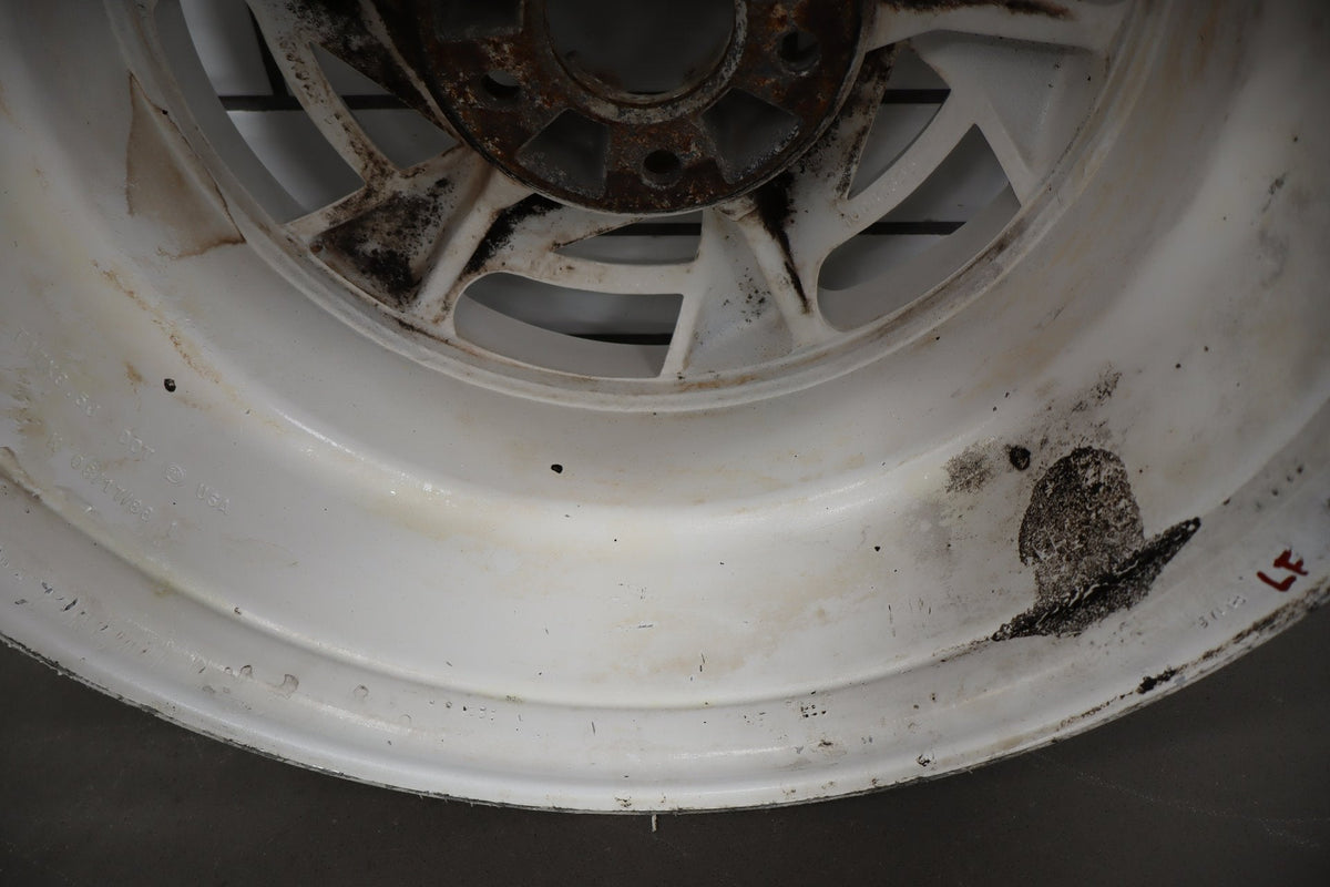 1988 Chevrolet Corvette C4 35th Anniversary Left 17x9.5 OEM Wheel -No Center Cap