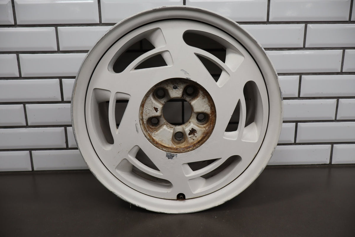 1988 Chevrolet Corvette C4 35th Anniversary Left 17x9.5 OEM Wheel -No Center Cap