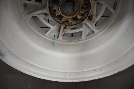 1988 Chevrolet Corvette C4 35th Anniversary White Left Rear 17x9.5 OEM Wheel