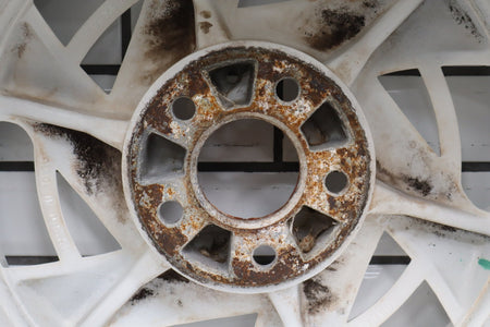1988 Chevrolet Corvette C4 35th Anniversary White Left Rear 17x9.5 OEM Wheel