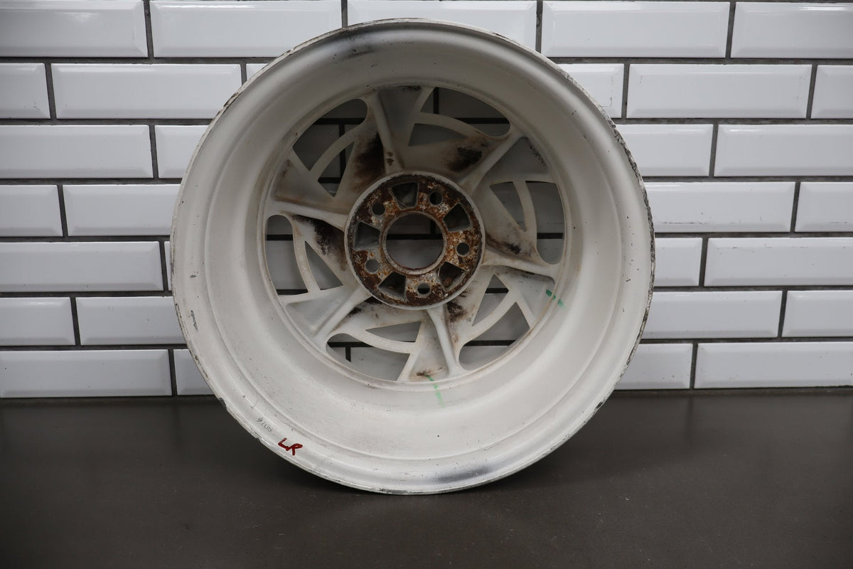 1988 Chevrolet Corvette C4 35th Anniversary White Left Rear 17x9.5 OEM Wheel