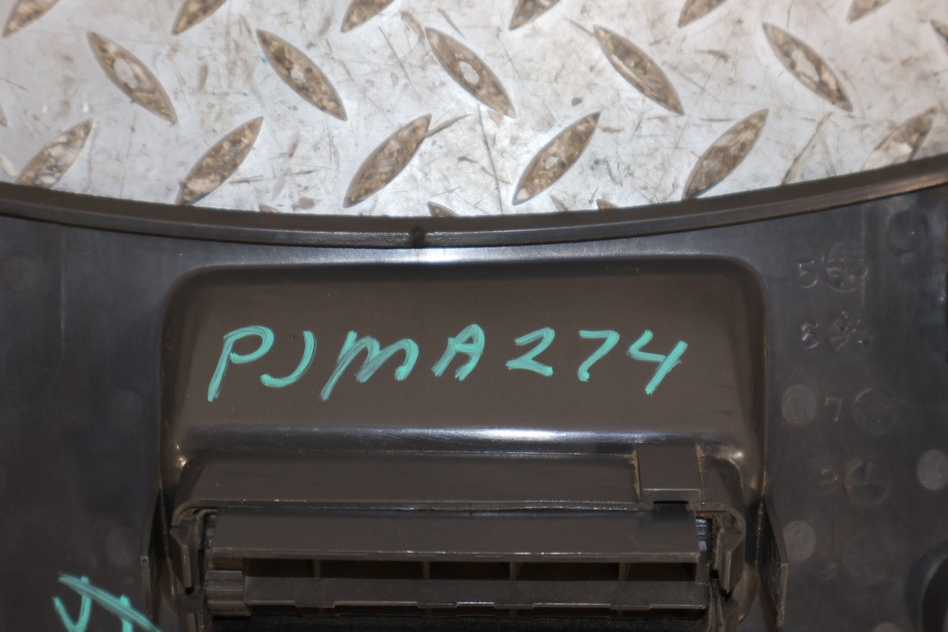1988 Mazda RX-7- Dash Vent