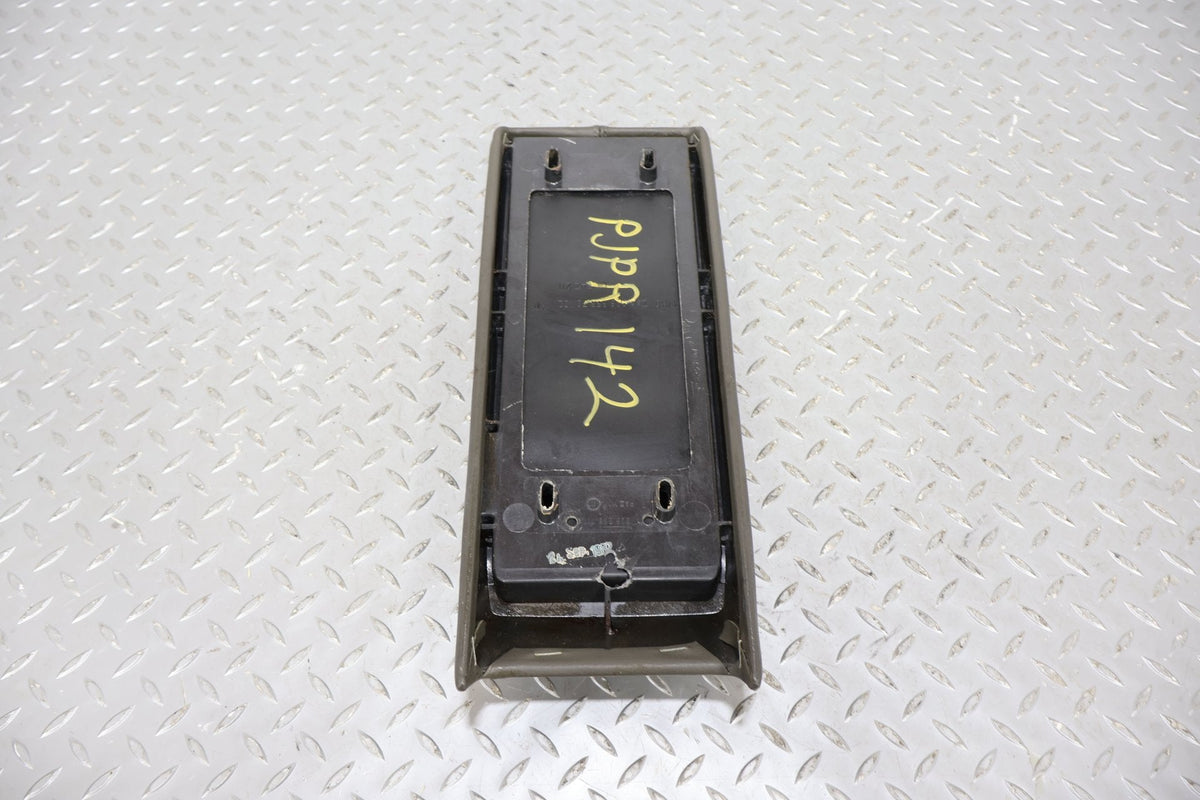 1988 Porsche 928- Front Console