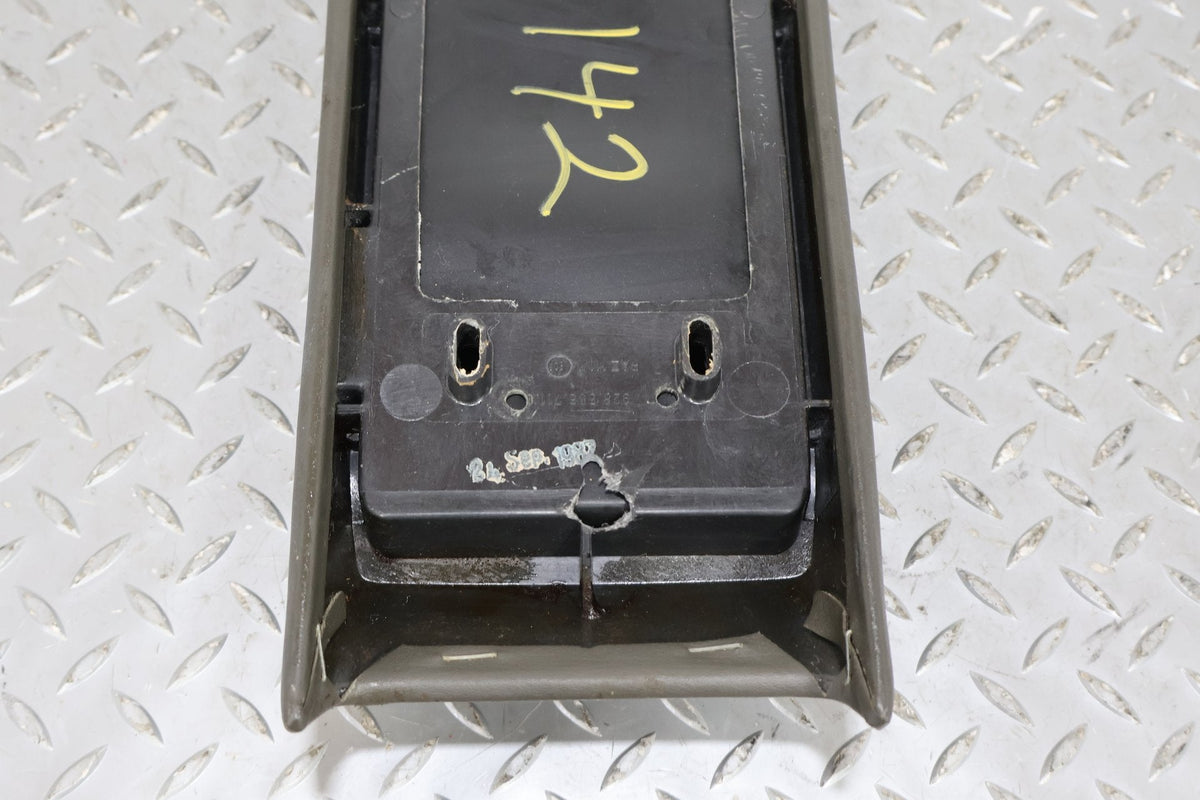 1988 Porsche 928- Front Console