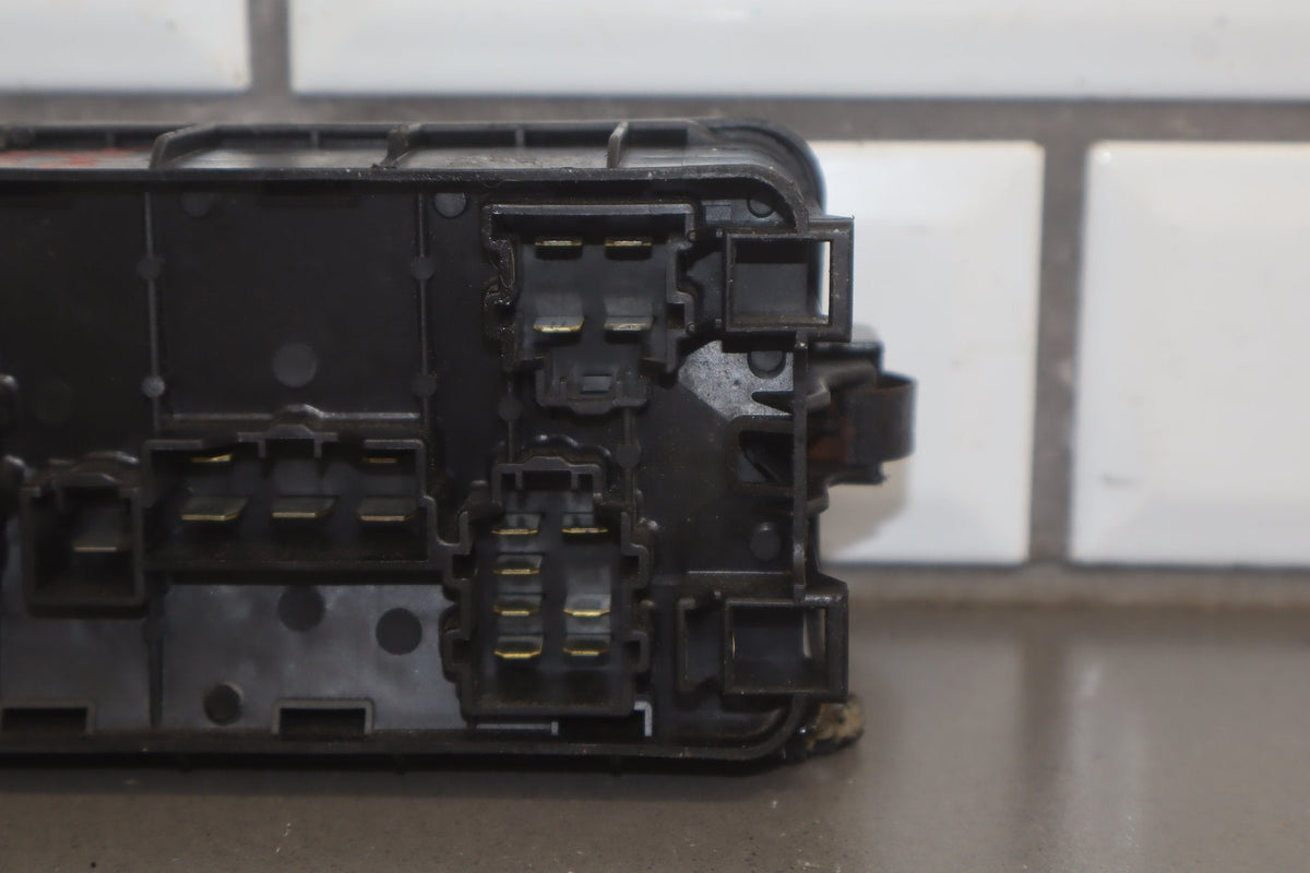 1988 Toyota Corolla Sport GTS E80 1.6L Engine Fuse Box