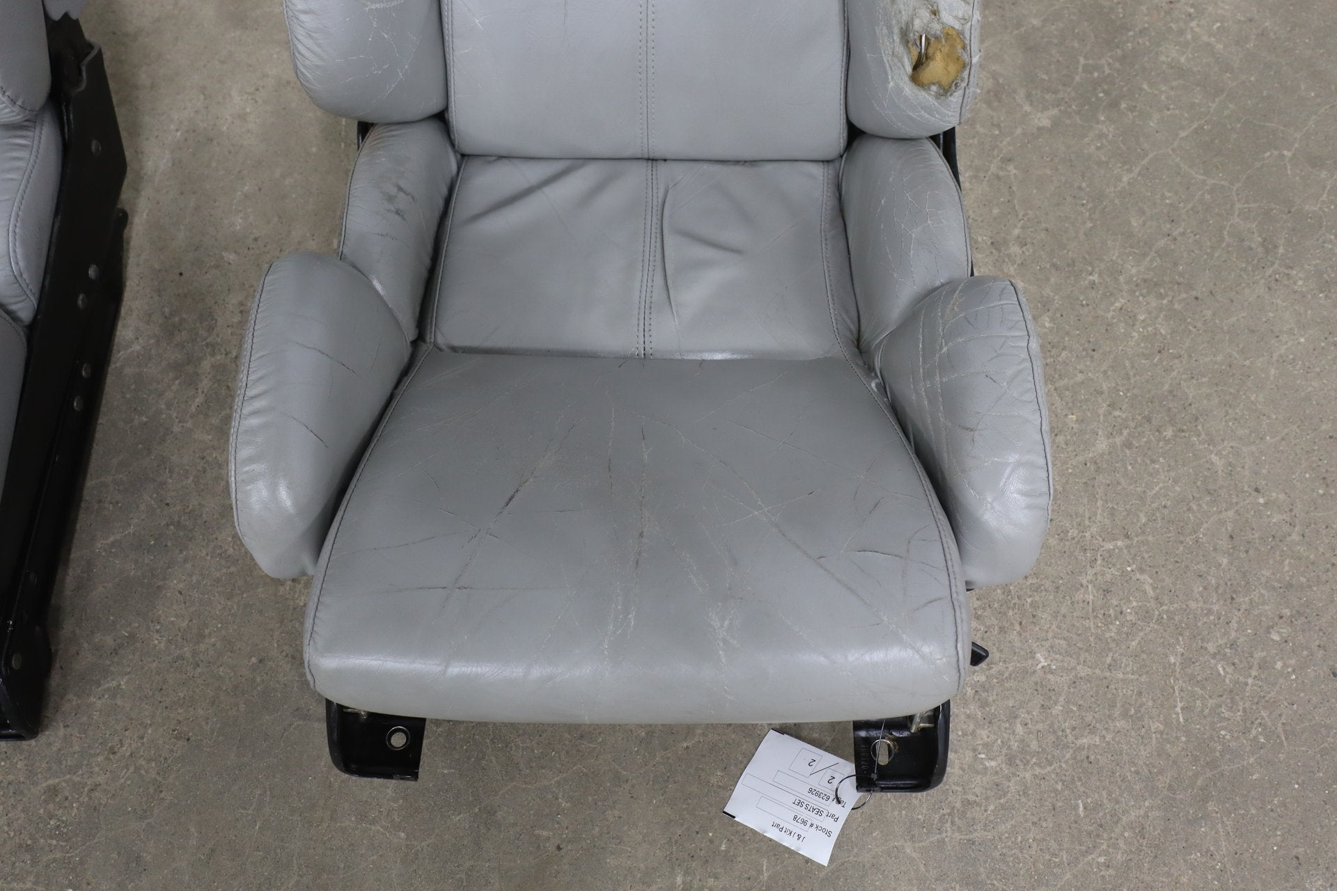 1989-1993 Chevrolet Corvette C4 Power Leather Seats Set | Driver Bolster Torn