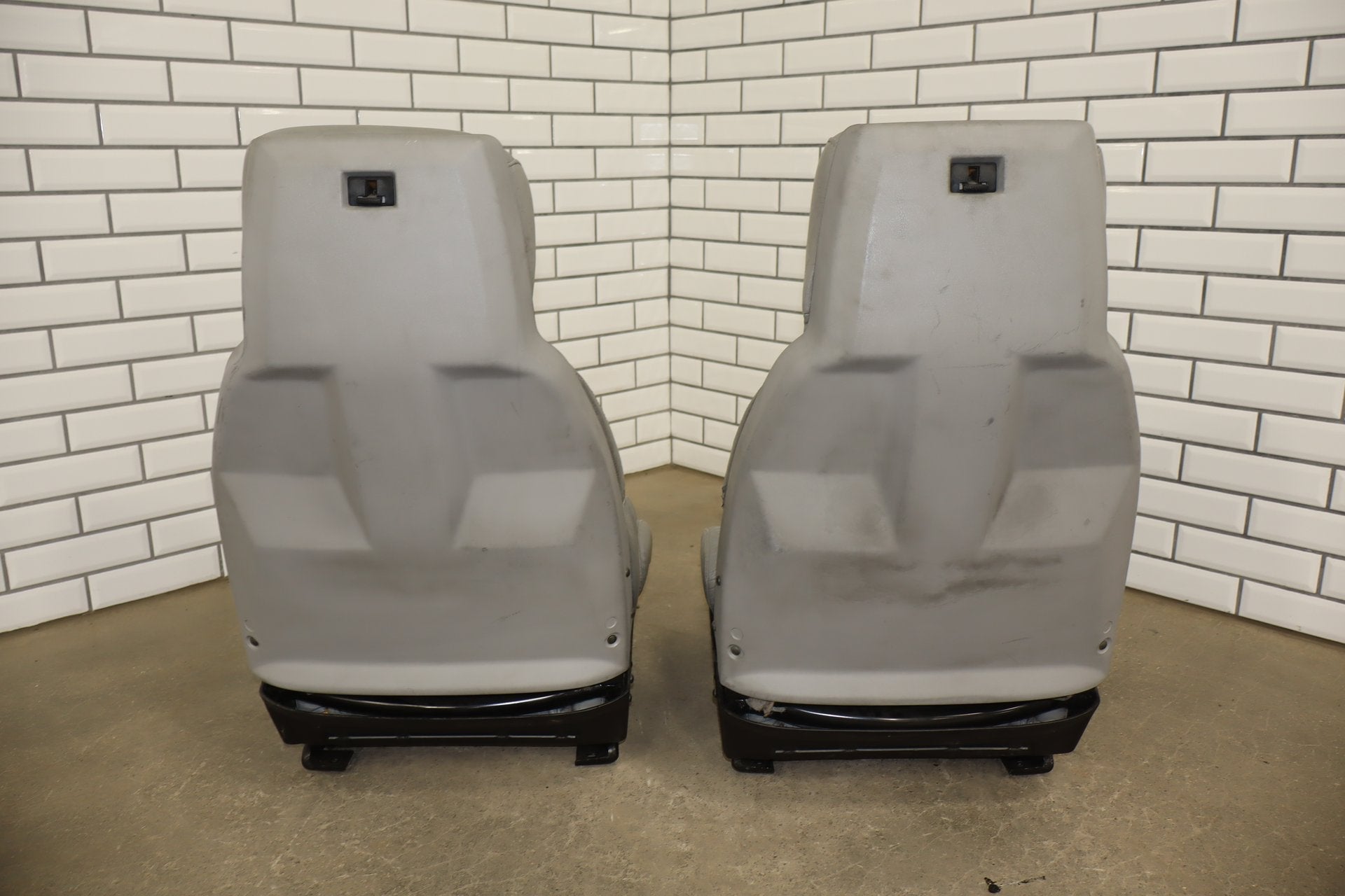 1989-1993 Chevrolet Corvette C4 Power Leather Seats Set | Driver Bolster Torn