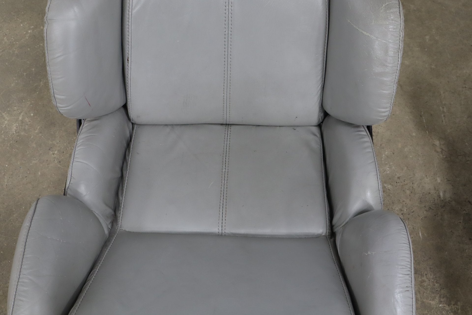 1989-1993 Chevrolet Corvette C4 Power Leather Seats Set | Driver Bolster Torn