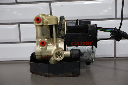 1989 Chevrolet Corvette Anti - Lock Brake Pump Assembly