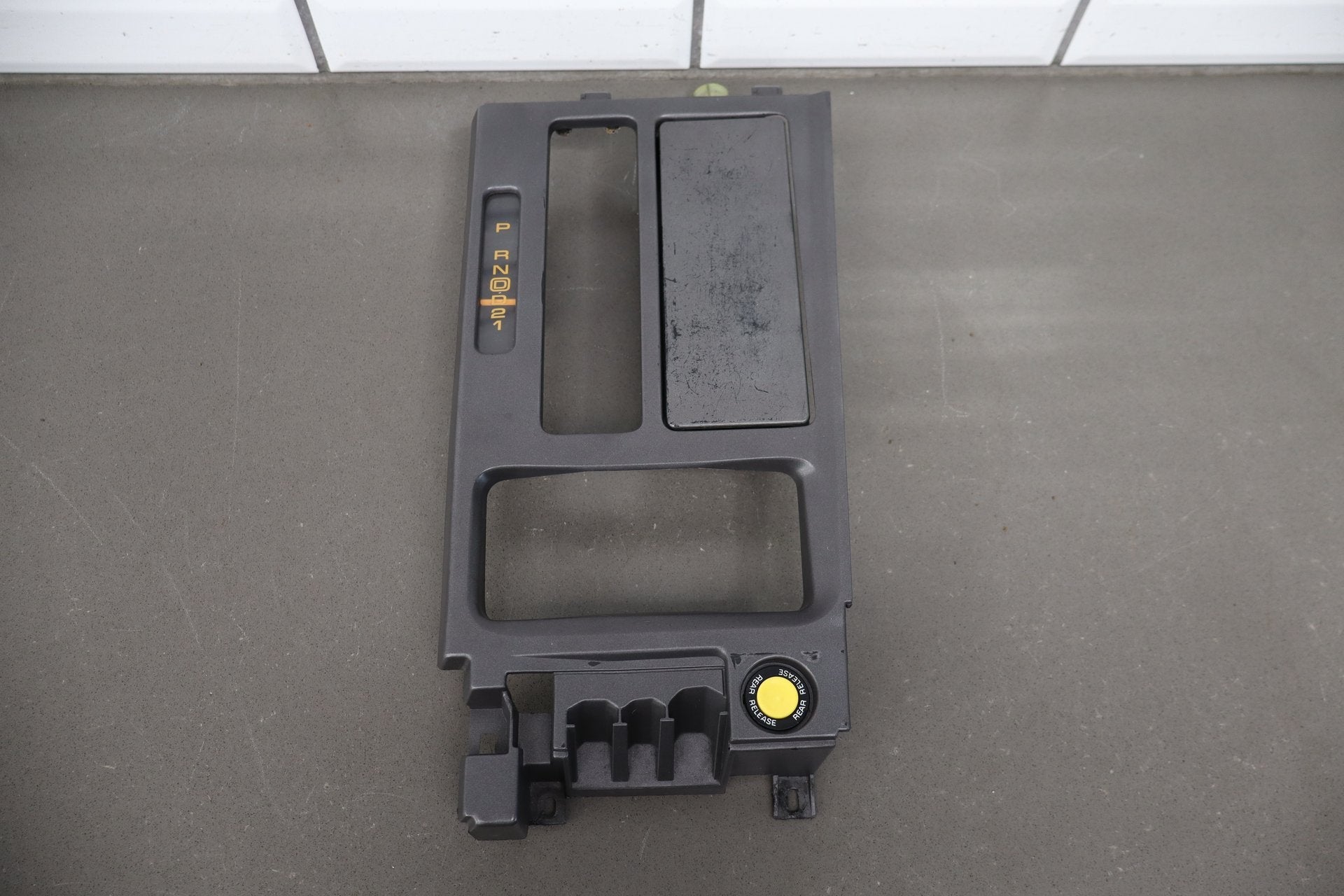 1990-1991 Chevrolet Corvette C4 - Automatic Floor Shifter Bezel