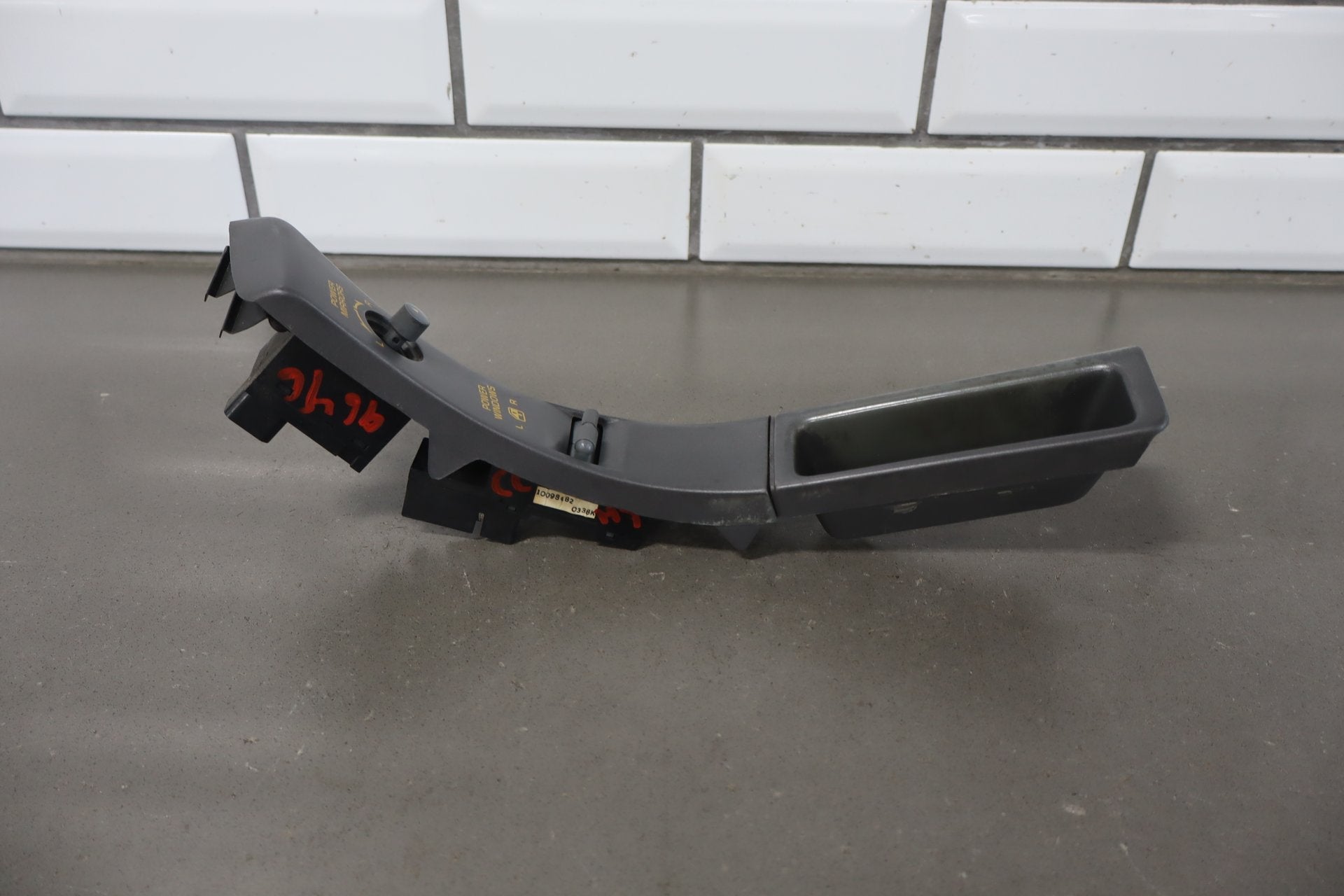 1990-1991 Chevrolet Corvette C4- Driver Door Window Mirror Switch W/ Trim