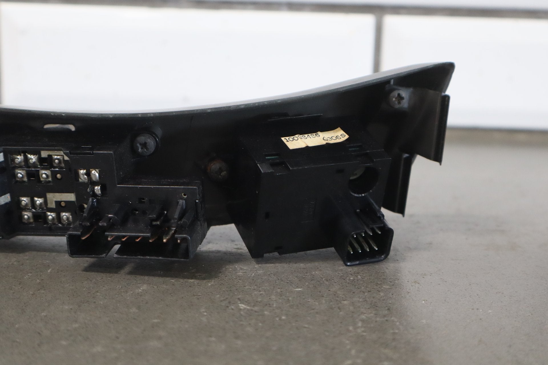 1990-1991 Chevrolet Corvette C4- Driver Door Window Mirror Switch W/ Trim