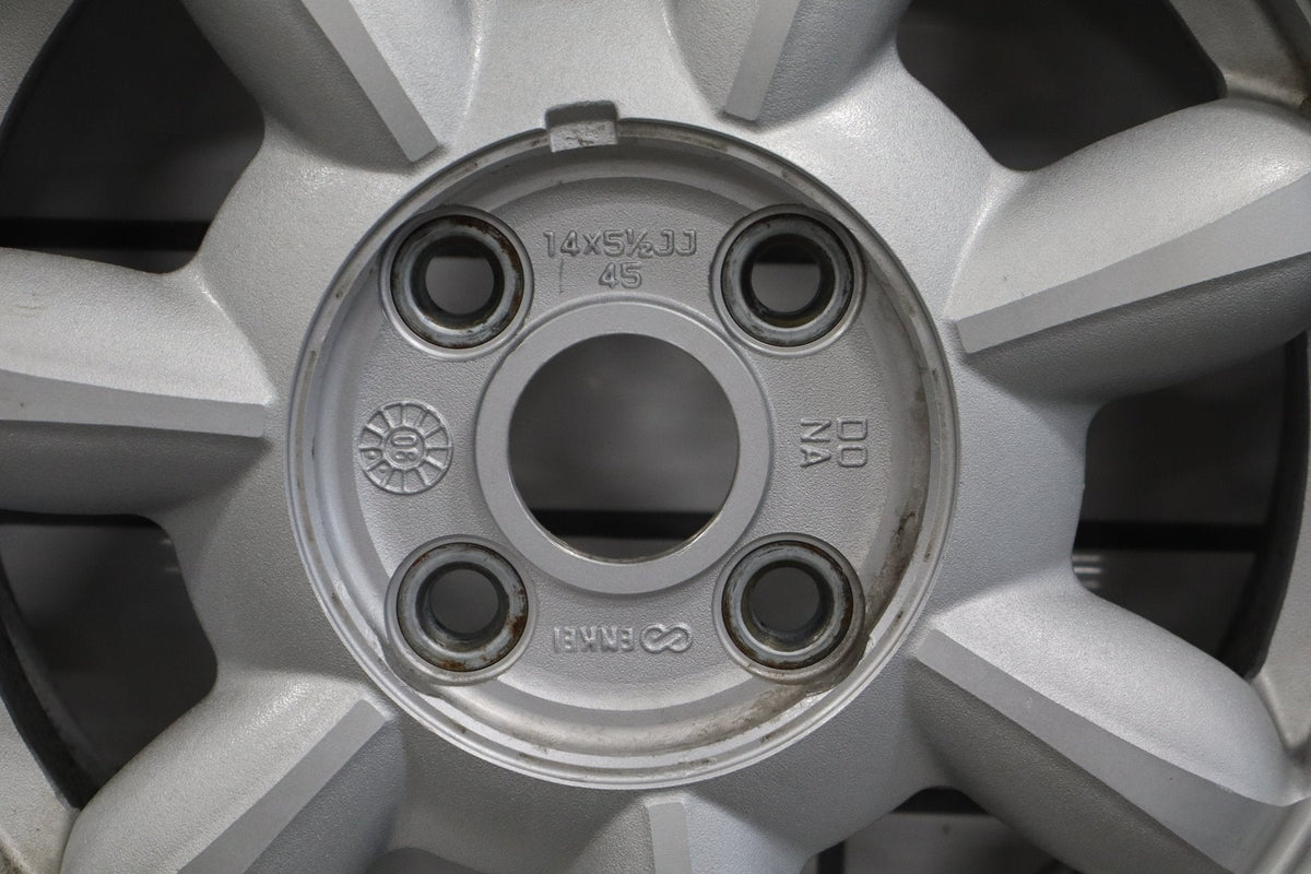 1990-1992 Mazda Miata NA Single (1) 14x5.5 Silver Daisy Wheel W/Center Cap