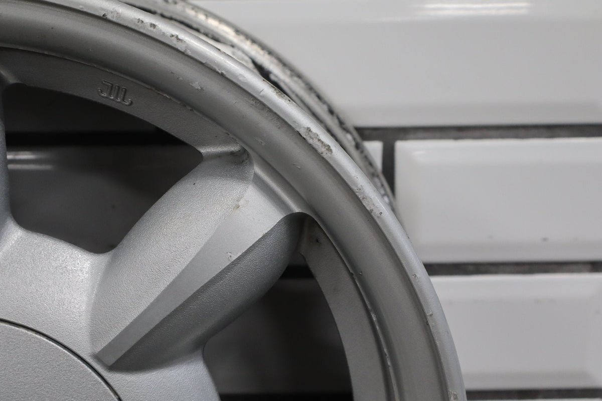 1990-1992 Mazda Miata NA Single (1) 14x5.5 Silver Daisy Wheel W/Center Cap