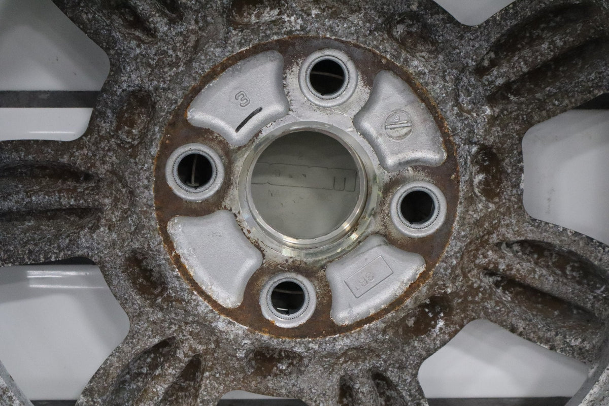 1990-1992 Mazda Miata NA Single (1) 14x5.5 Silver Daisy Wheel W/Center Cap