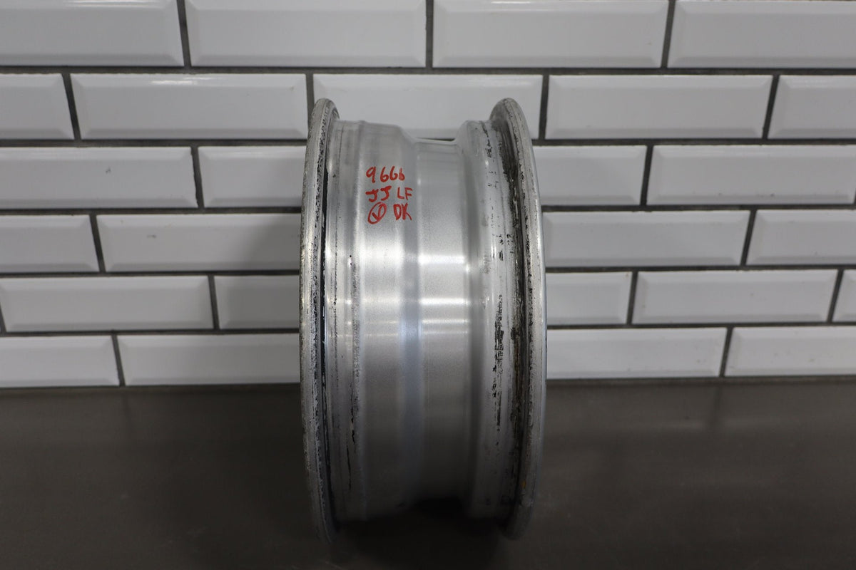 1990-1992 Mazda Miata NA Single (1) 14x5.5 Silver Daisy Wheel W/Center Cap