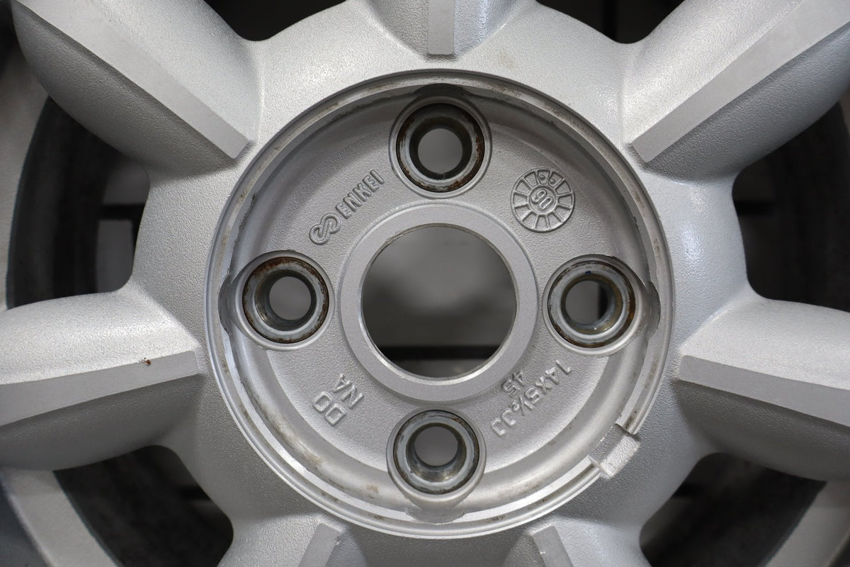 1990-1992 Mazda Miata NA Single (1) 14x5.5 Silver Daisy Wheel W/Center Cap