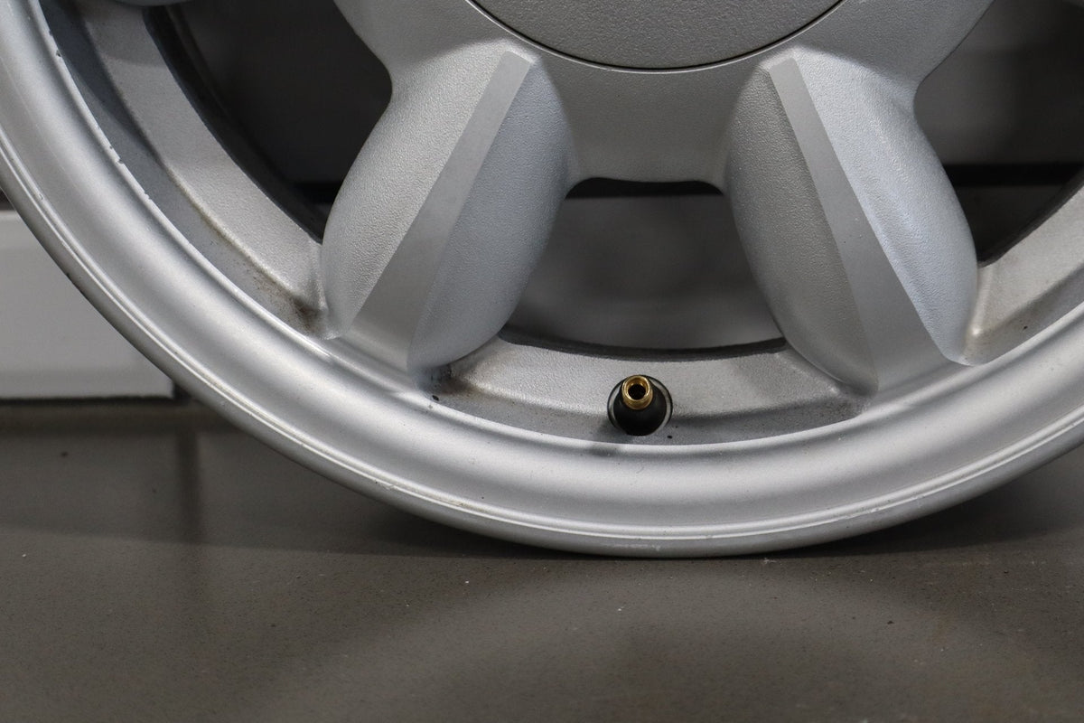 1990-1992 Mazda Miata NA Single (1) 14x5.5 Silver Daisy Wheel W/Center Cap