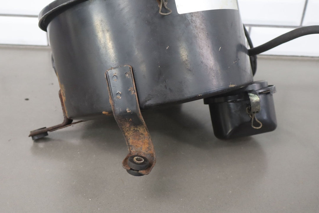 1990 - 1992 Toyota Land Cruiser *3FE Engine* Air Intake Filter Housing Only