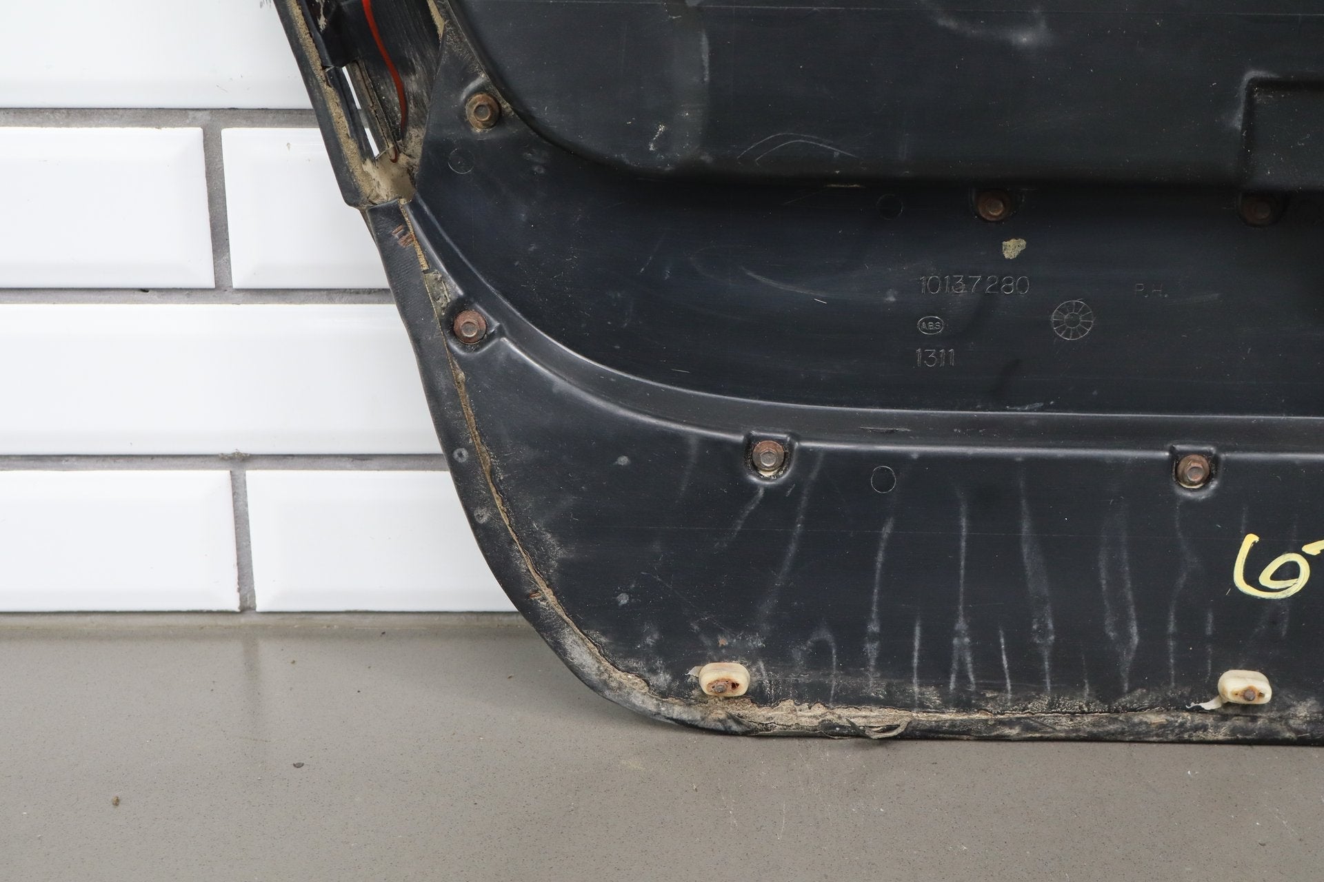 1990-1993 Chevrolet Corvette C4 - Right Front Door Trim Panel Black