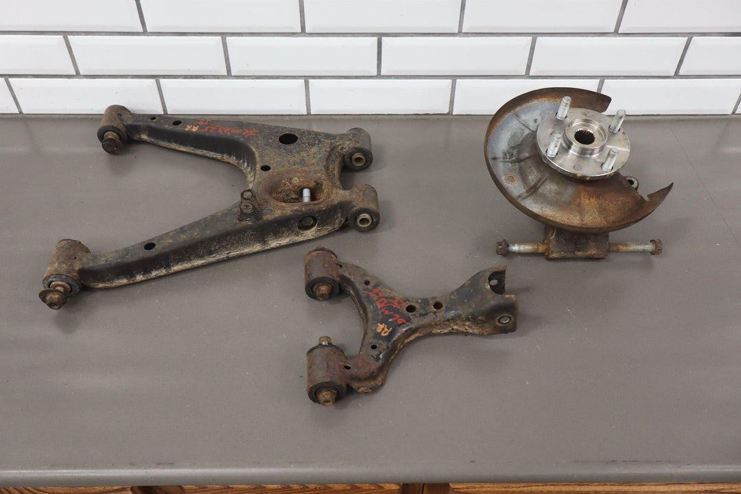 1990 - 1993 Mazda Miata NA (W/O ABS) Right Passenger Rear Knuckle