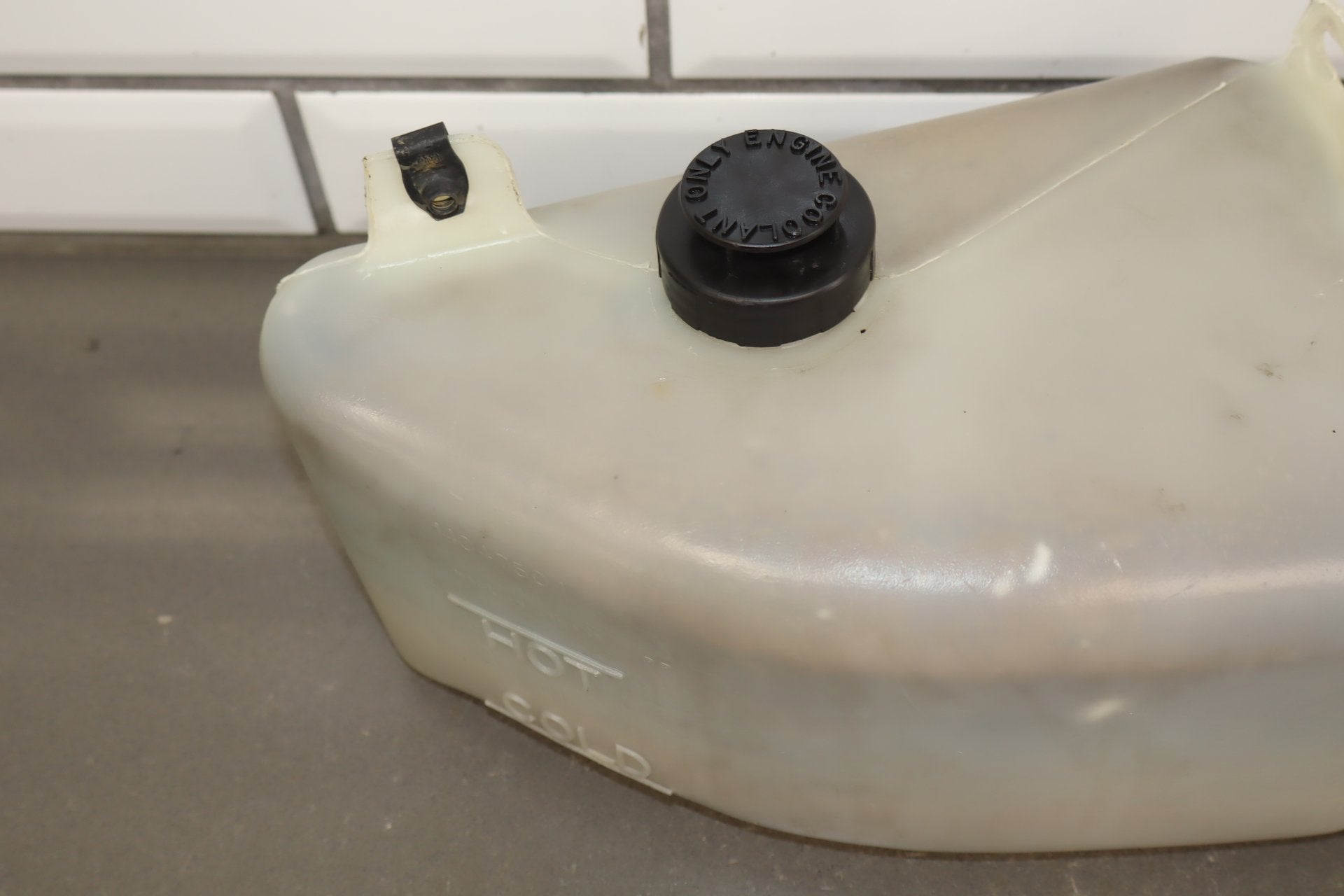 1990-1996 Chevrolet Corvette C4- Coolant Bottle 10157994