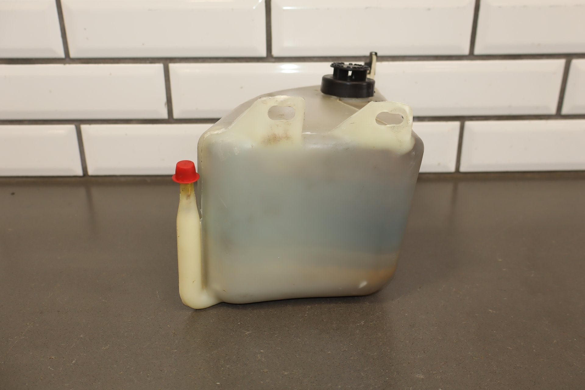 1990-1996 Chevrolet Corvette C4- Coolant Bottle 10157994