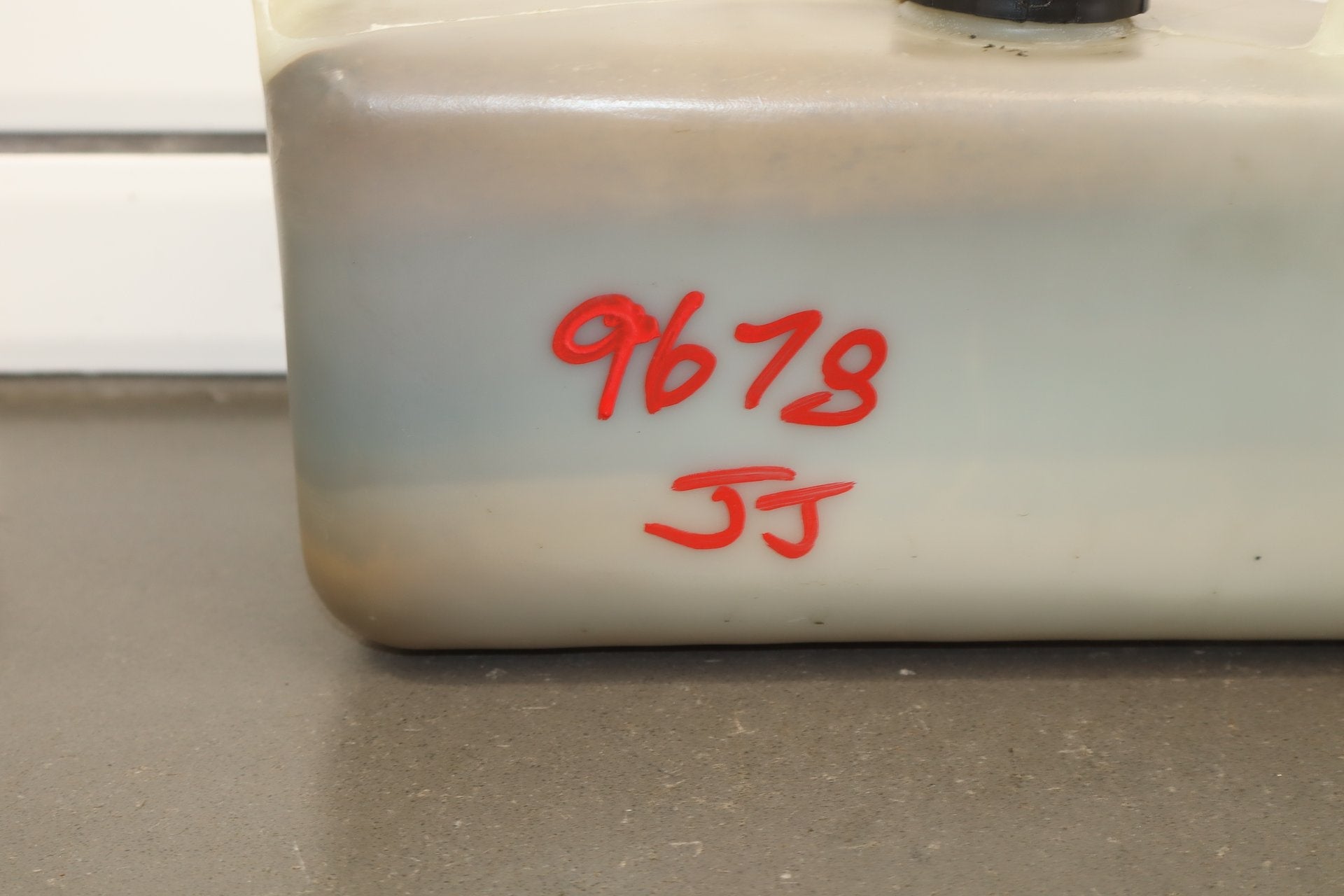 1990-1996 Chevrolet Corvette C4- Coolant Bottle 10157994