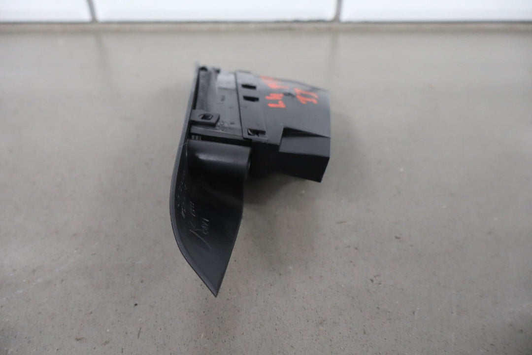 1990 - 1996 Chevrolet Corvette C4 Left Dash Air HVAC Vent 10161885
