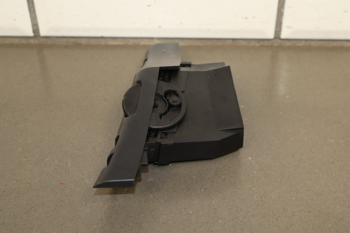 1990-1996 Chevrolet Corvette C4 - Left Dash Air Vent 10161885