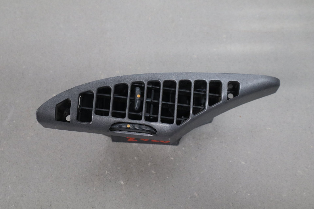 1990-1996 Chevrolet Corvette C4 - Left Dash Air Vent 10161885