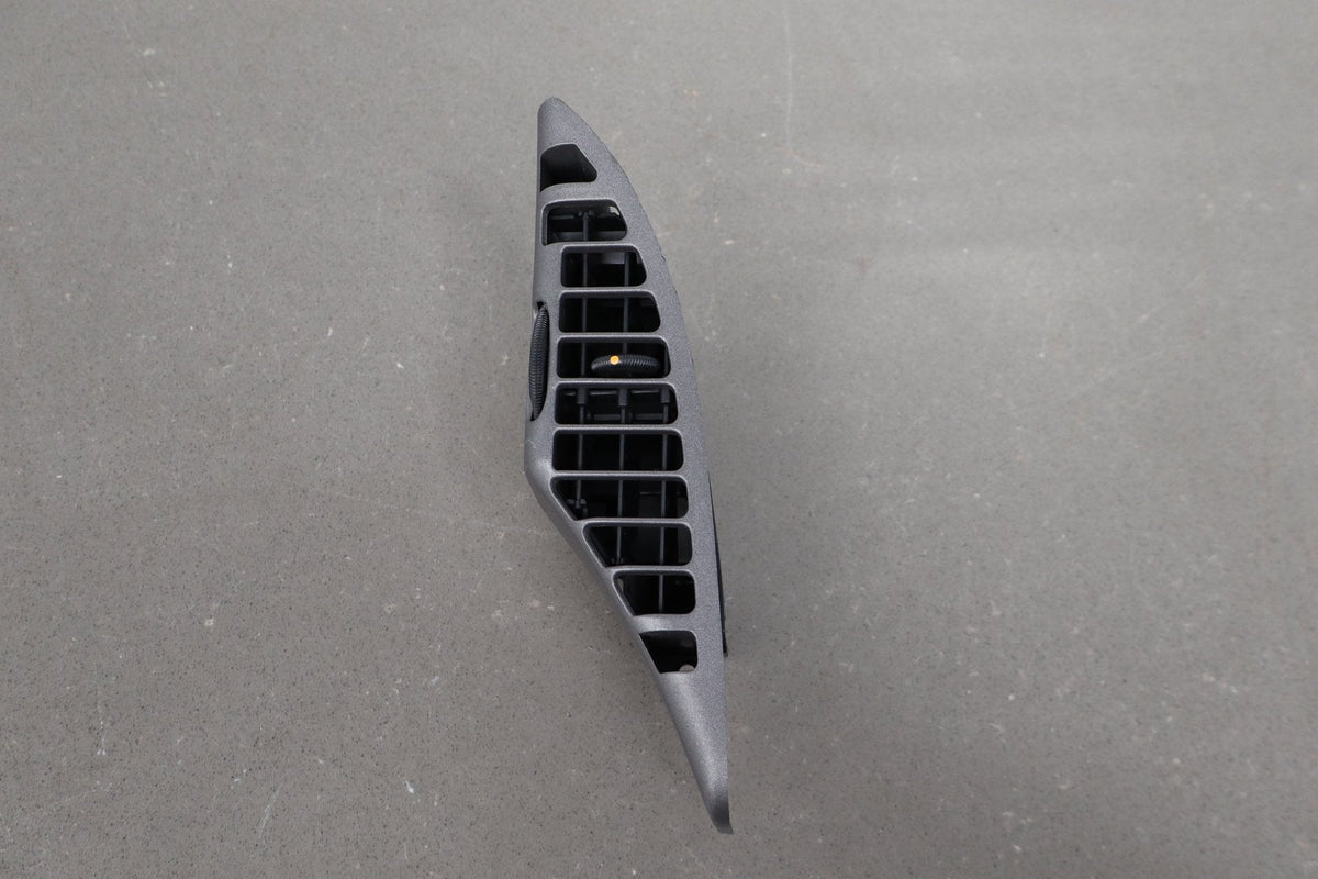 1990-1996 Chevrolet Corvette C4 - Left Dash Air Vent 10161885