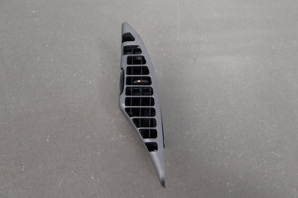 1990-1996 Chevrolet Corvette C4 - Left Dash Air Vent 10161885