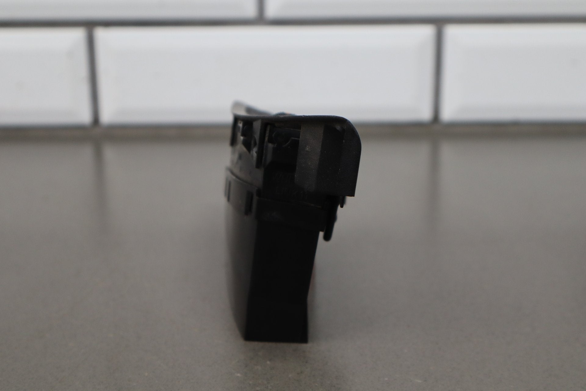 1990-1996 Chevrolet Corvette C4 - Left Dash Air Vent 10161885