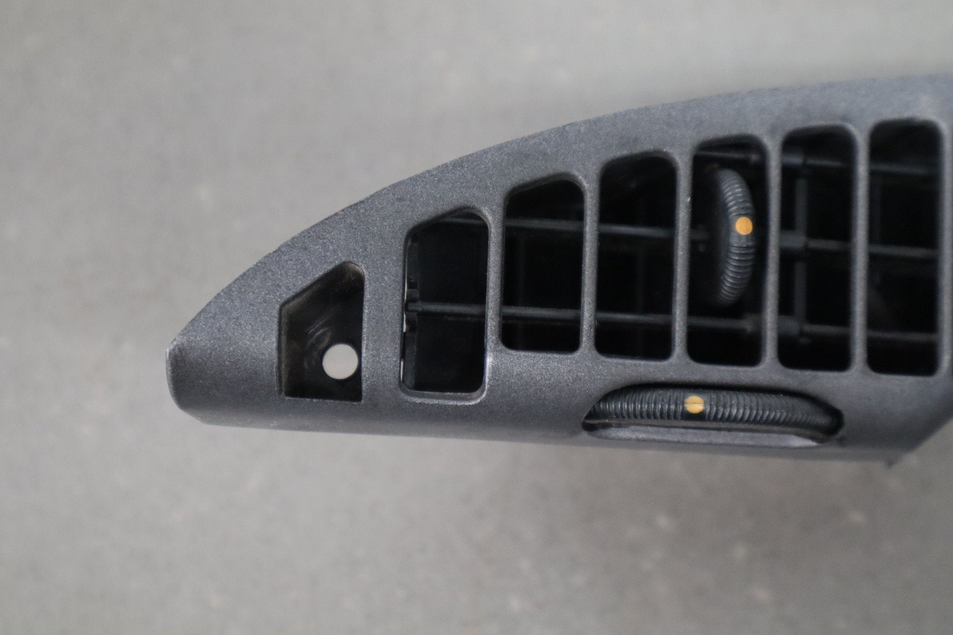 1990-1996 Chevrolet Corvette C4 - Left Dash Air Vent 10161885