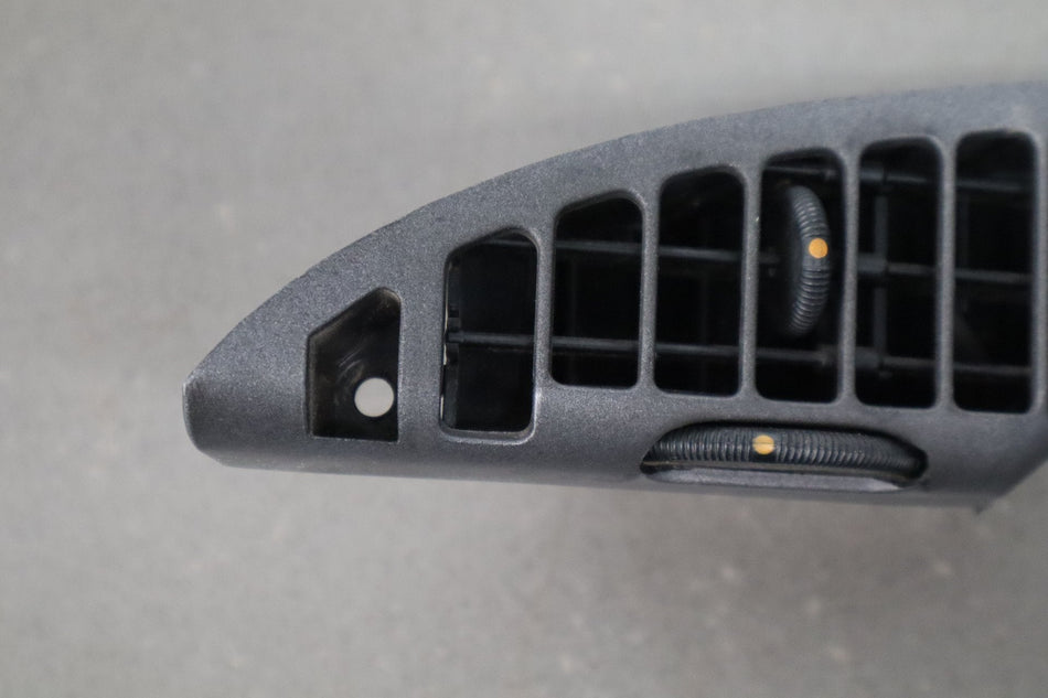 1990-1996 Chevrolet Corvette C4 - Left Dash Air Vent 10161885