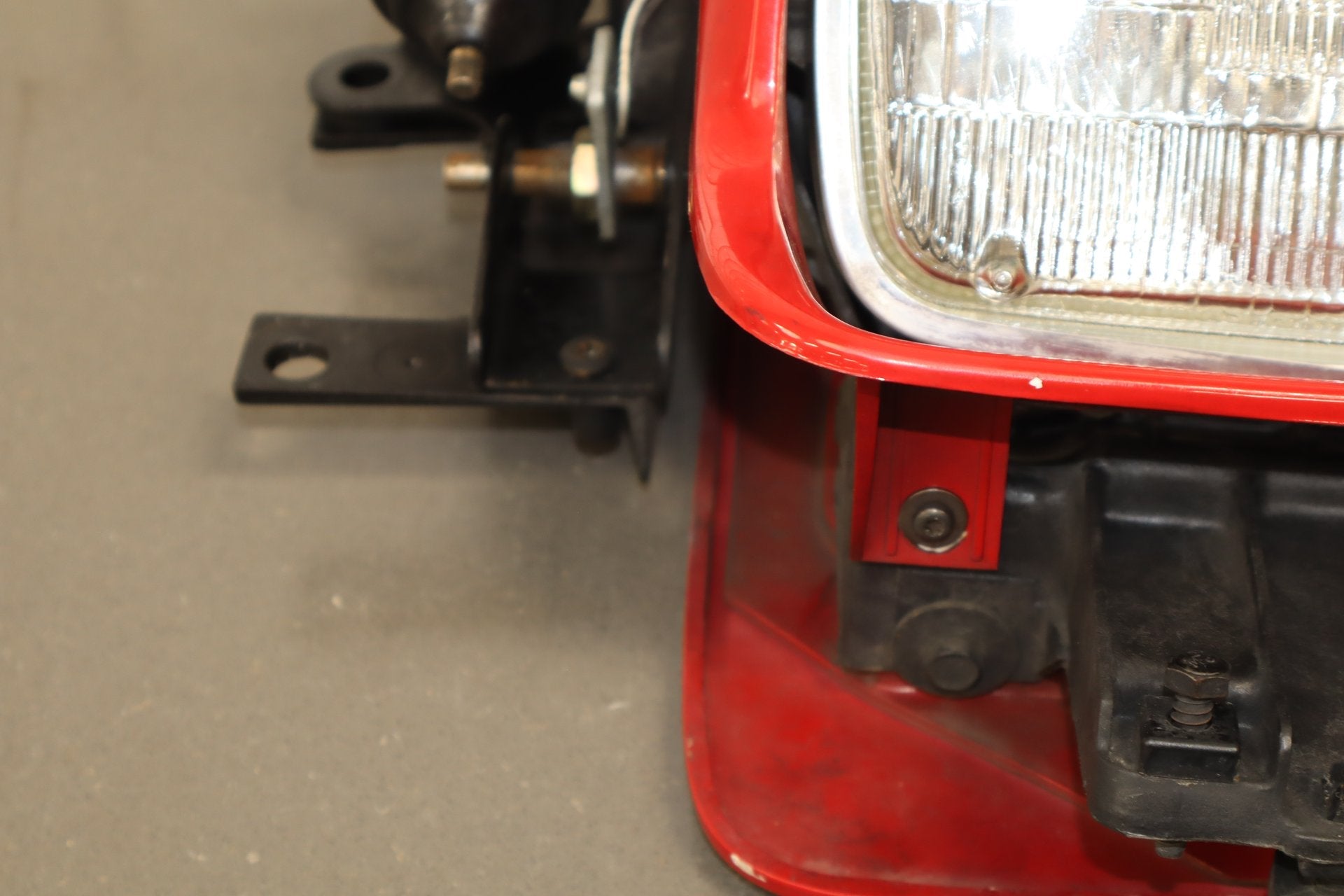 1990-1996 Chevrolet Corvette C4 Left Headlamp
