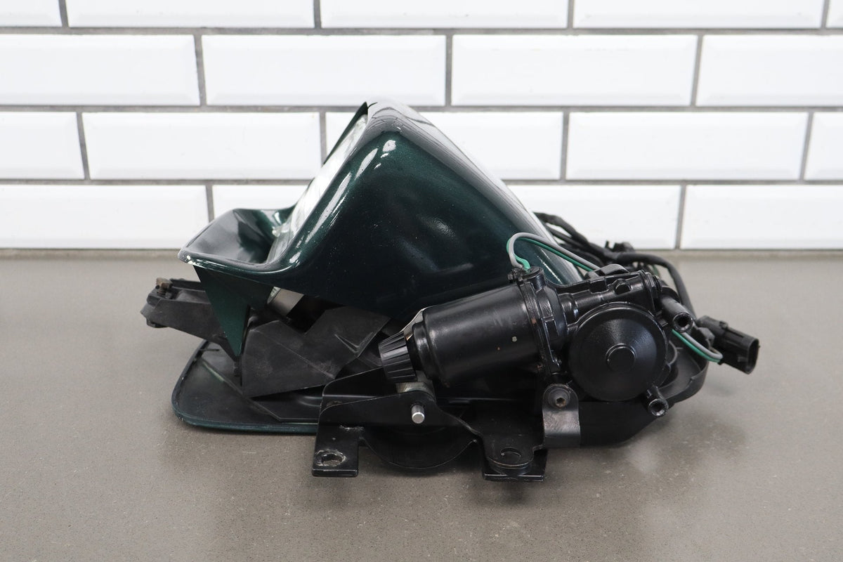 1990-1996 Chevrolet Corvette C4 Right Headlamp Polo Green
