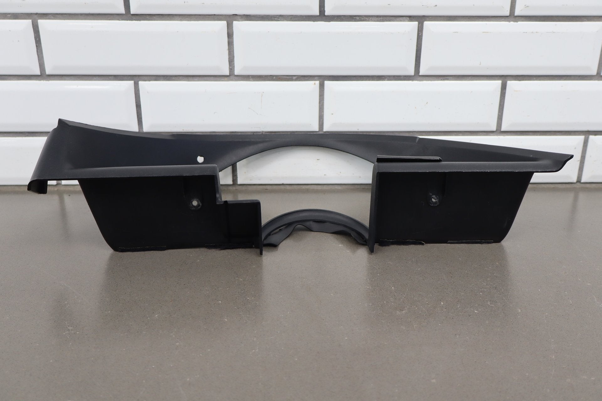 1990-1996 Chevrolet Corvette C4 - Speedometer Bezel 10253257