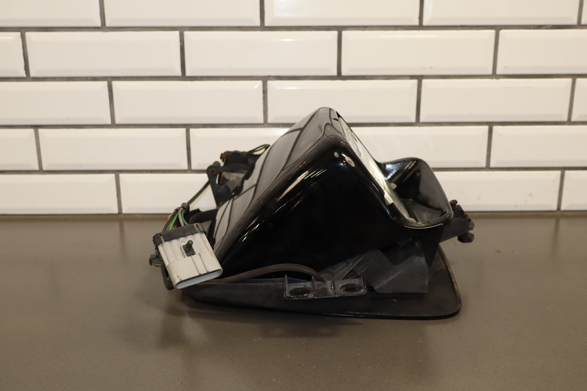 1990-1996 Chevrolet Corvette Right Headlamp 16516134 OEM