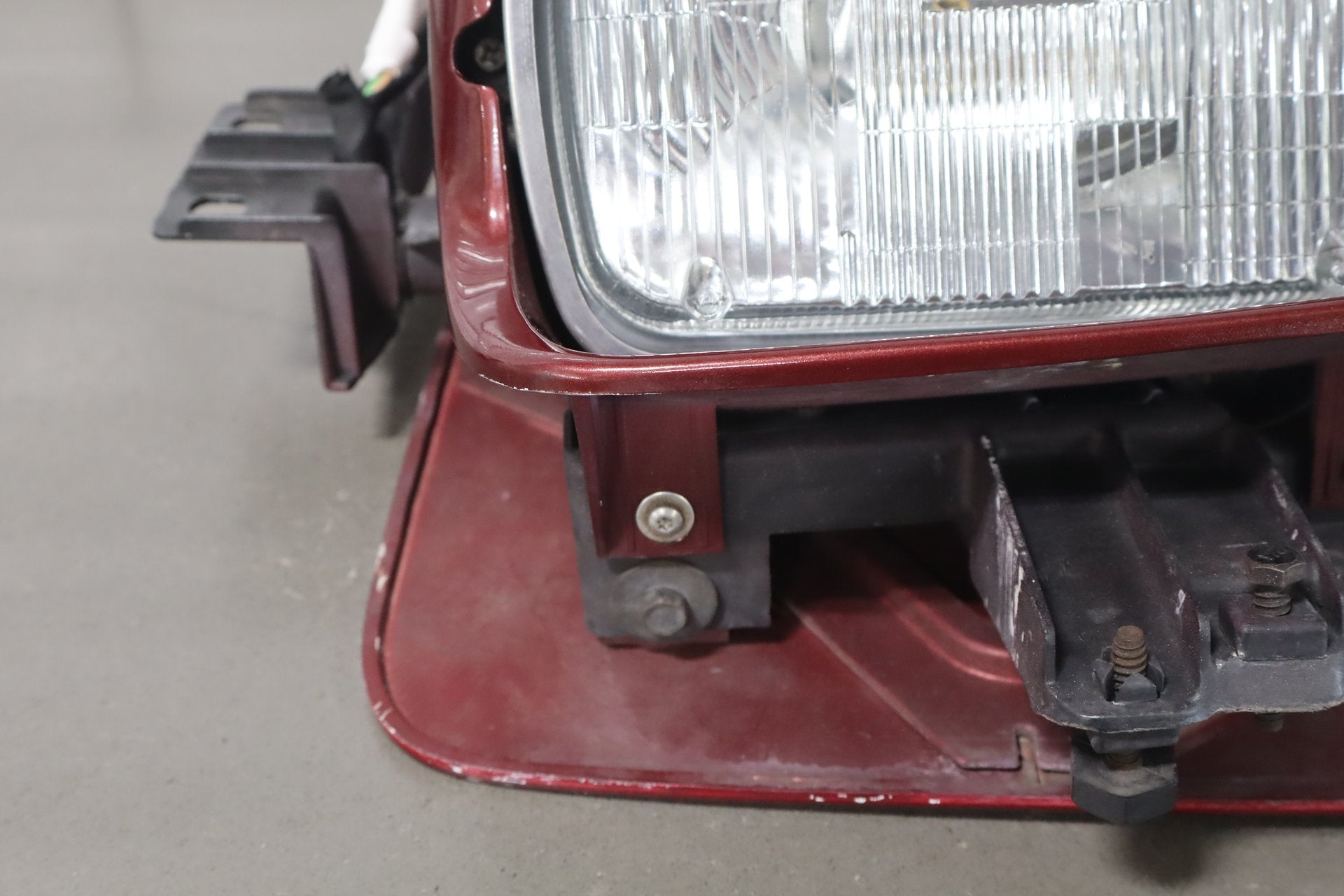 1990-1996 Chevrolet Corvette Right Headlamp 16516134 OEM