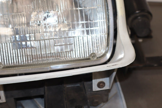 1990 - 1996 Chevrolet Corvette Right Headlight W/Motor & Cap 16516134 OEM