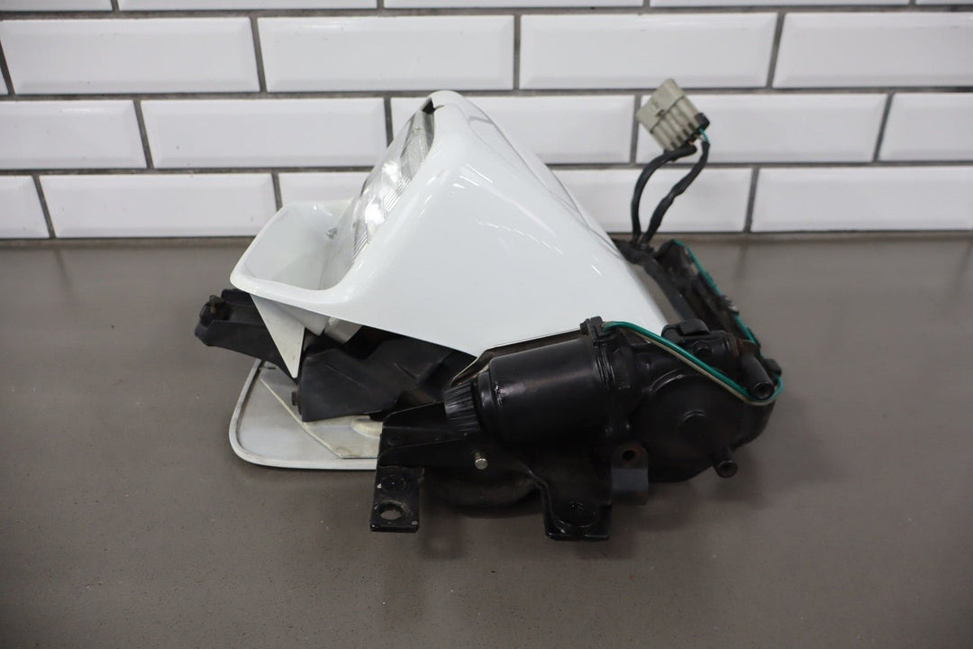 1990 - 1996 Chevrolet Corvette Right Headlight W/Motor & Cap 16516134 OEM
