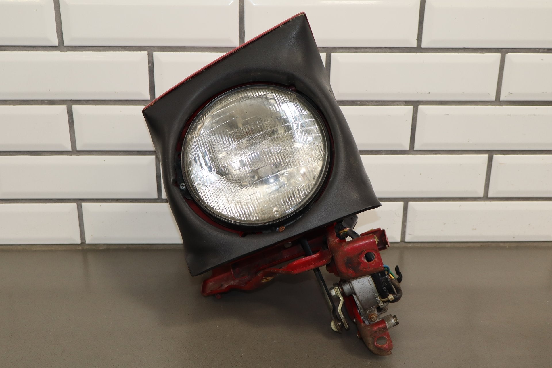 1990-1997 Mazda MX-5 Miata NA Right Headlamp Classic Red
