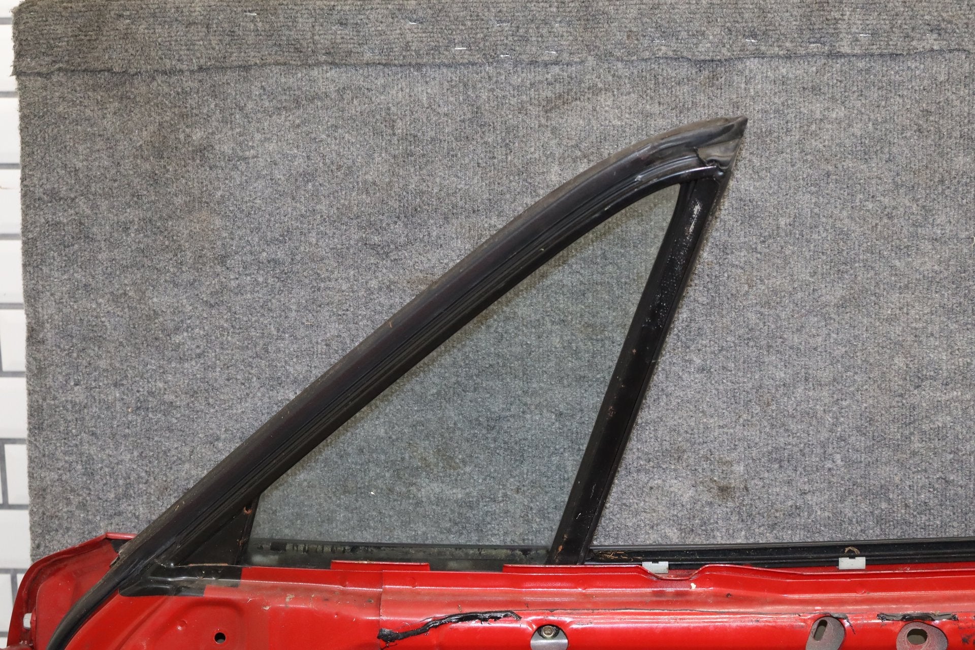 1990-1997 Mazda MX-5 Miata Right Front Door Classic Red SU NAY45802XB